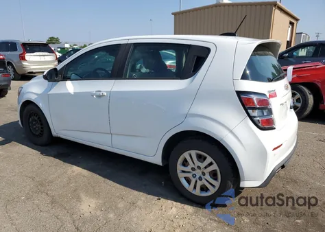 2019 Chevrolet Sonic из США, поврежденный, VIN 1G1JG6SB1K4123991